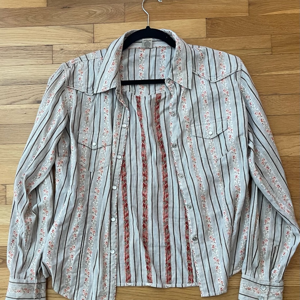 Women’s Cream & Red Striped Button-Down Shirt